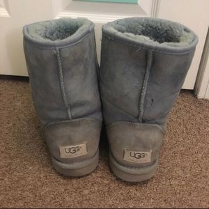 UGGS